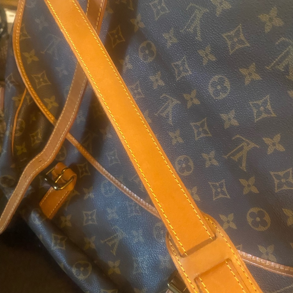 Auth Louis Vuitton Saumur 43 Shoulder Bag Crossbody Monogram - Picture 7 of 9